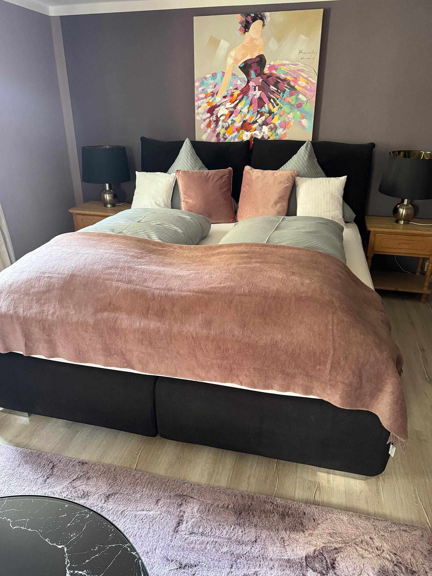 Freundliches Hotelzimmer